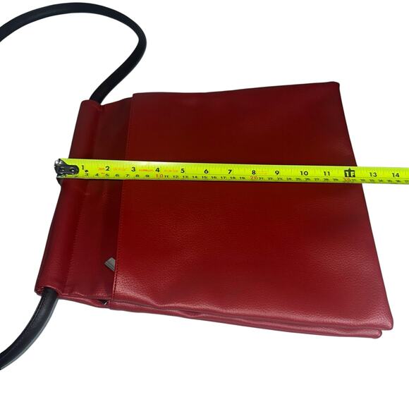 BOCCI + BII Red Leather Minimalist Crossbody Bag Slim Modern Pouch
Chic, Boho - Picture 5 of 10